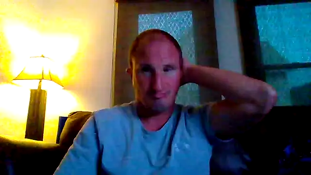 Snapshot of BJKing712 chatting on August 7, 10:45 pm BJKing712 online show from August 7, 10:45 pm