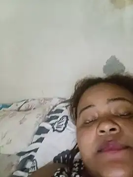 Snapshot of putona1245 chatting on July 24, 2:53 am putona1245 online show from July 24, 2:53 am