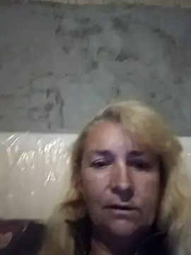 Snapshot of Bliss4532 chatting on July 28, 8:01 pm Bliss4532 online show from July 28, 8:01 pm