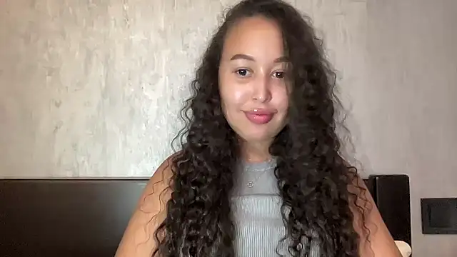 Snapshot of Dana_0005 chatting on August 1, 9:35 pm Dana 0005 online show from August 1, 9:35 pm