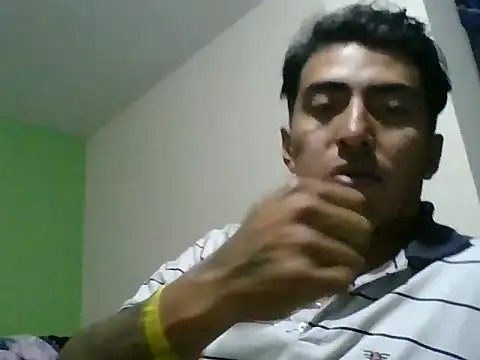 Snapshot of Rosaura212 chatting on August 2, 12:20 am Rosaura212 online show from August 2, 12:20 am