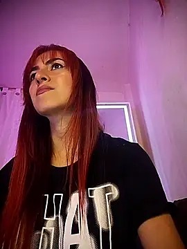 jessierocketx online show from October 4, 6:28 pm