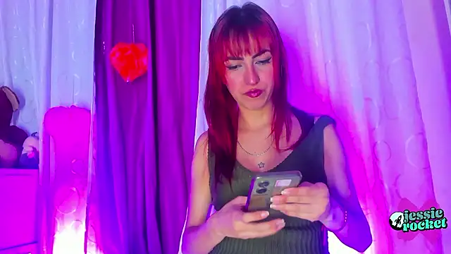 jessierocketx online show from March 15, 8:37 pm