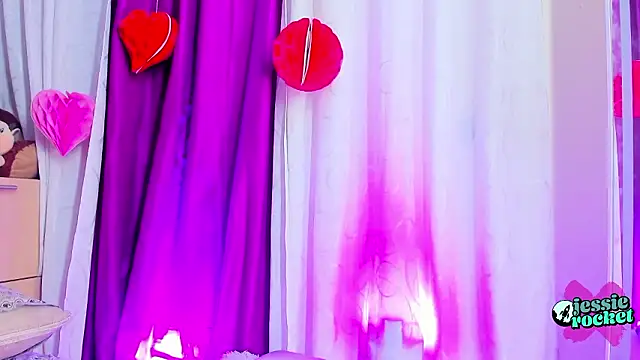 jessierocketx online show from March 24, 8:03 pm