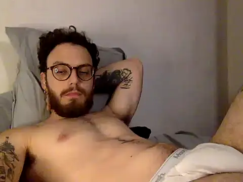 Snapshot of dntferxxxxxx chatting on August 8, 8:38 am dntferxxxxxx online show from August 8, 8:38 am