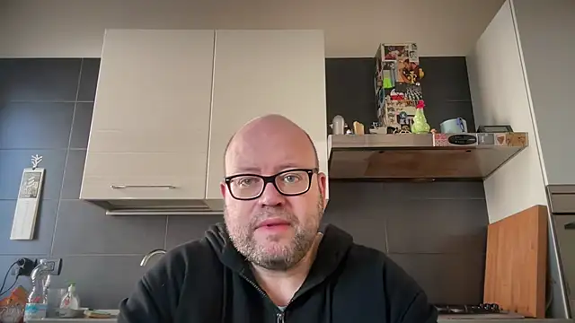 theitalianbear online show from December 7, 11:51 am