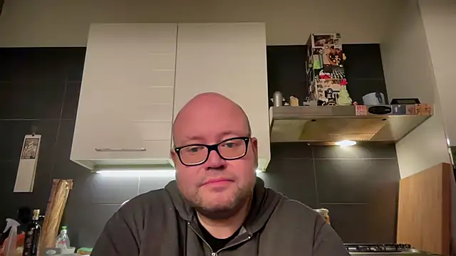 theitalianbear online show from December 27, 4:32 pm