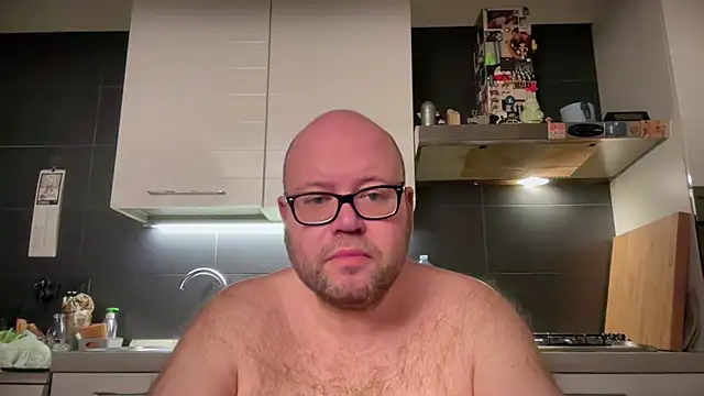 theitalianbear online show from January 20, 9:01 pm