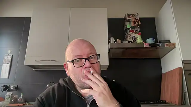 theitalianbear online show from February 6, 3:20 pm