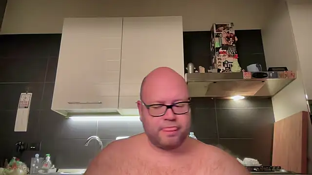 theitalianbear online show from February 10, 5:41 pm