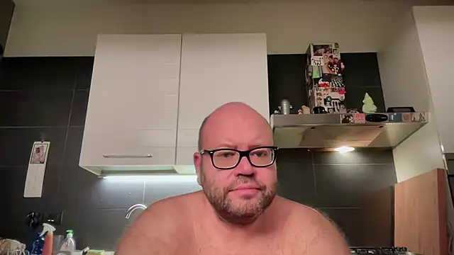 theitalianbear online show from September 16, 2:12 am