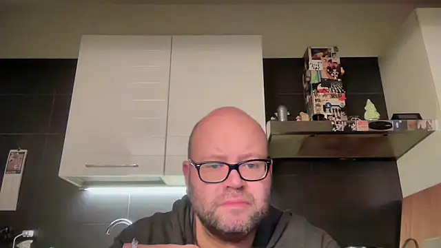 theitalianbear online show from November 27, 5:09 am