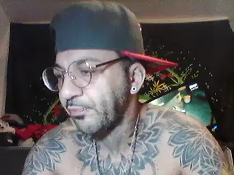 MagicStickBoy online show from May 12, 6:32 am