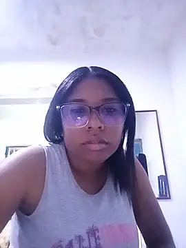 Snapshot of vicpretty chatting on August 2, 1:15 am vicpretty online show from August 2, 1:15 am