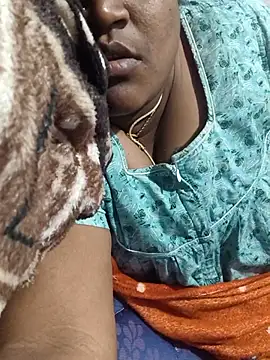 Snapshot of Papukuttytamil chatting on July 26, 7:21 pm Papukuttytamil online show from July 26, 7:21 pm