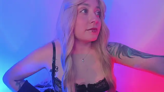 honeybelle  online show from August 8, 3:30 am