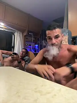COPPIAGAYHOT online show from July 30, 11:15 pm