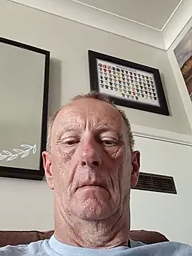 Snapshot of degsyjohn chatting on July 30, 2:16 pm degsyjohn online show from July 30, 2:16 pm