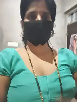 Snapshot of komal_bhabhi_02 chatting on August 4, 3:58 pm komal bhabhi 02 online show from August 4, 3:58 pm
