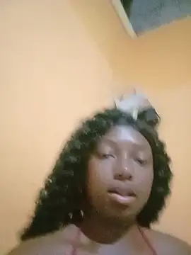 Snapshot of estrellita_18hot chatting on July 29, 4:43 am estrellita 18hot online show from July 29, 4:43 am