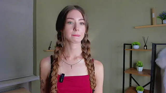 Cutie Putie online show from July 29, 11:08 am