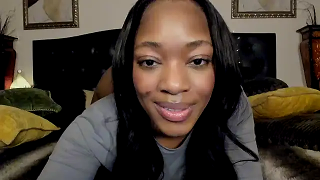 Snapshot of nicolesolace chatting on December 9, 5:07 am nicolesolace online show from December 9, 5:07 am