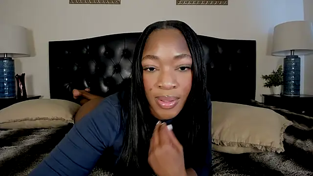 nicolesolace online show from March 17, 9:18 pm