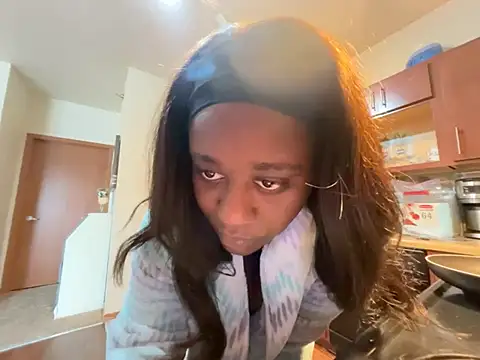 Snapshot of exoticebonycream chatting on July 31, 2:27 pm exoticebonycream online show from July 31, 2:27 pm