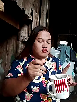 Snapshot of Andrea0414 chatting on December 11, 12:23 am Andrea0414 online show from December 11, 12:23 am