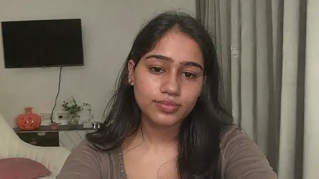 Snapshot of Rekha_52 chatting on August 1, 8:19 pm Rekha 52 online show from August 1, 8:19 pm
