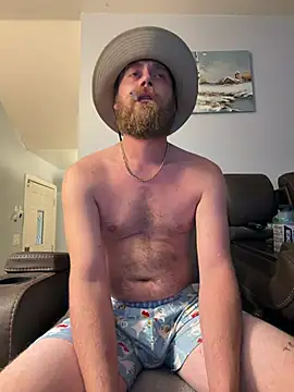Snapshot of Spudwrench395 chatting on August 3, 1:15 am Spudwrench395 online show from August 3, 1:15 am