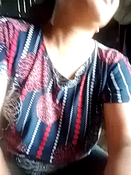 Snapshot of Mai-lanzz chatting on August 1, 3:50 am Mai-lanzz online show from August 1, 3:50 am