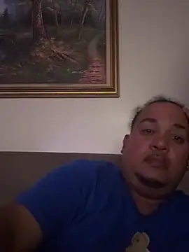 Snapshot of bigtio11 chatting on August 2, 11:03 pm bigtio11 online show from August 2, 11:03 pm