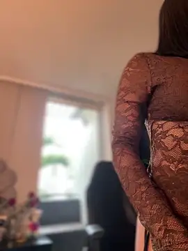 Snapshot of HannaBeckett chatting on April 15, 6:37 pm HannaBeckett online show from April 15, 6:37 pm