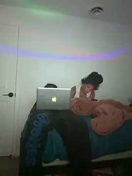 Snapshot of BigdaddyD1400 chatting on September 27, 8:08 am BigdaddyD1400 online show from September 27, 8:08 am