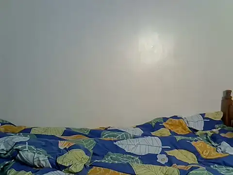 Snapshot of Prettyrahab chatting on August 3, 1:27 pm Prettyrahab online show from August 3, 1:27 pm