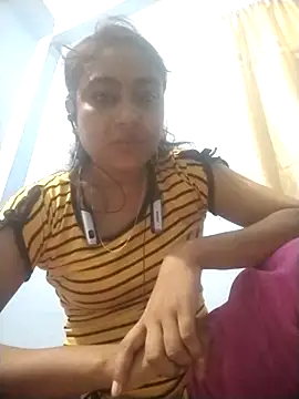 Snapshot of nila-23 chatting on August 4, 3:43 am nila-23 online show from August 4, 3:43 am