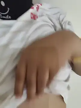 simmi 4567 online show from August 4, 4:42 pm