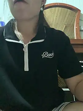 Snapshot of -LauraSexy- chatting on August 4, 12:30 pm -LauraSexy- online show from August 4, 12:30 pm