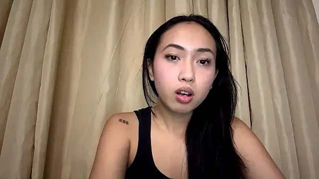 Snapshot of MaryPopy chatting on August 5, 2:42 pm MaryPopy online show from August 5, 2:42 pm
