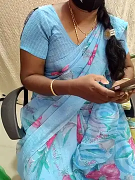 Snapshot of Tamil_Roja88 chatting on August 7, 2:19 pm Tamil Roja88 online show from August 7, 2:19 pm