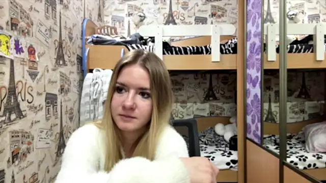 Snapshot of babycuteshy chatting on August 8, 10:01 pm babycuteshy online show from August 8, 10:01 pm
