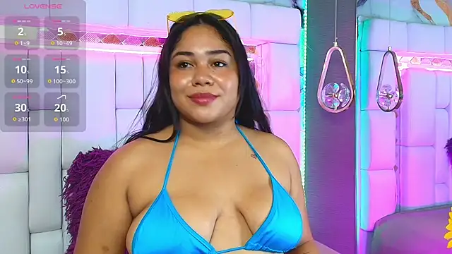 Snapshot of Aisha-Saadi chatting on August 8, 1:24 pm Aisha-Saadi online show from August 8, 1:24 pm