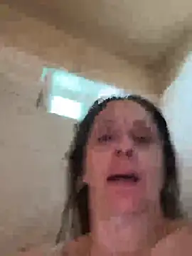 Snapshot of TYYGueraaa77 chatting on August 8, 10:23 pm TYYGueraaa77 online show from August 8, 10:23 pm
