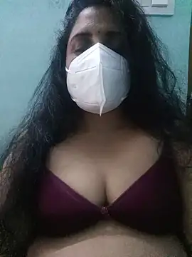 Snapshot of deepa_hottty chatting on August 8, 11:12 am deepa hottty online show from August 8, 11:12 am