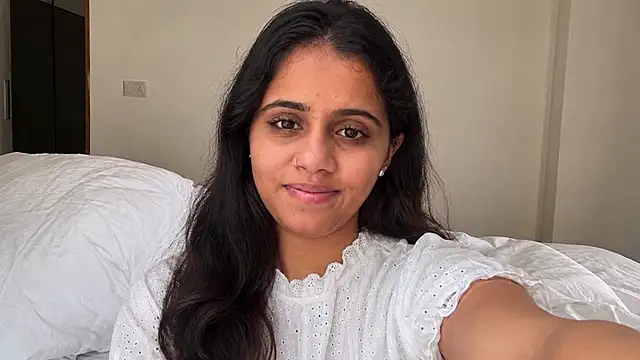 Snapshot of Akanksha_94 chatting on August 8, 3:47 pm Akanksha 94 online show from August 8, 3:47 pm