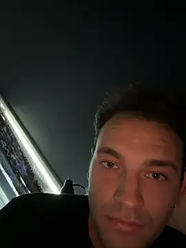 Snapshot of moose2wet chatting on August 9, 3:17 pm moose2wet online show from August 9, 3:17 pm