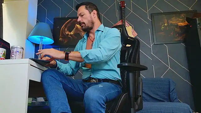 ChrisKox online show from September 18, 6:59 am