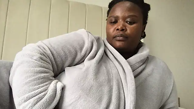 xBUSTY CANDYx online show from February 17, 3:31 pm