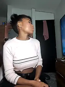 angel allis online show from December 13, 4:22 am